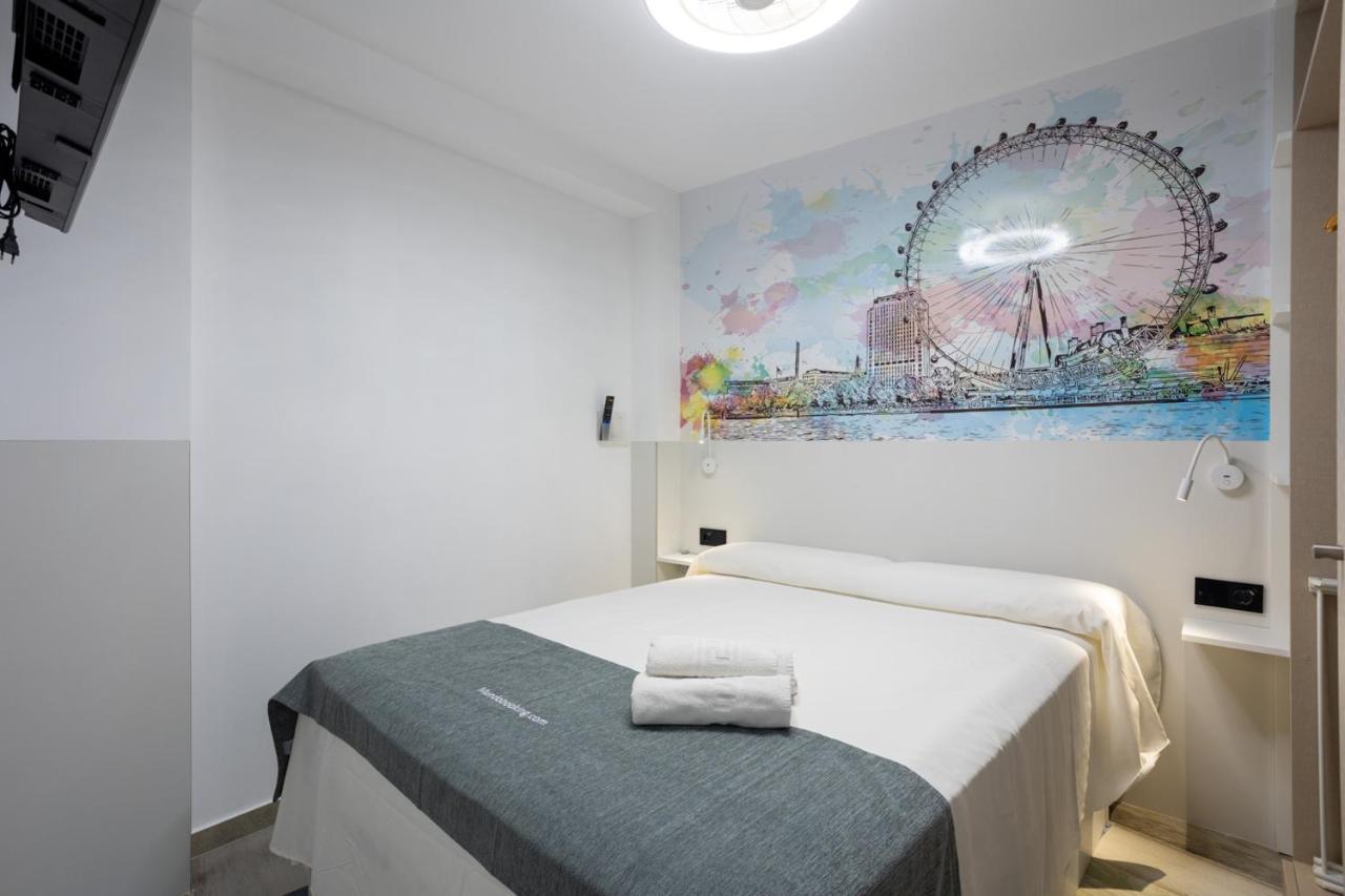 MUNDOBOOKING Centro Levante Benidorm Buitenkant foto