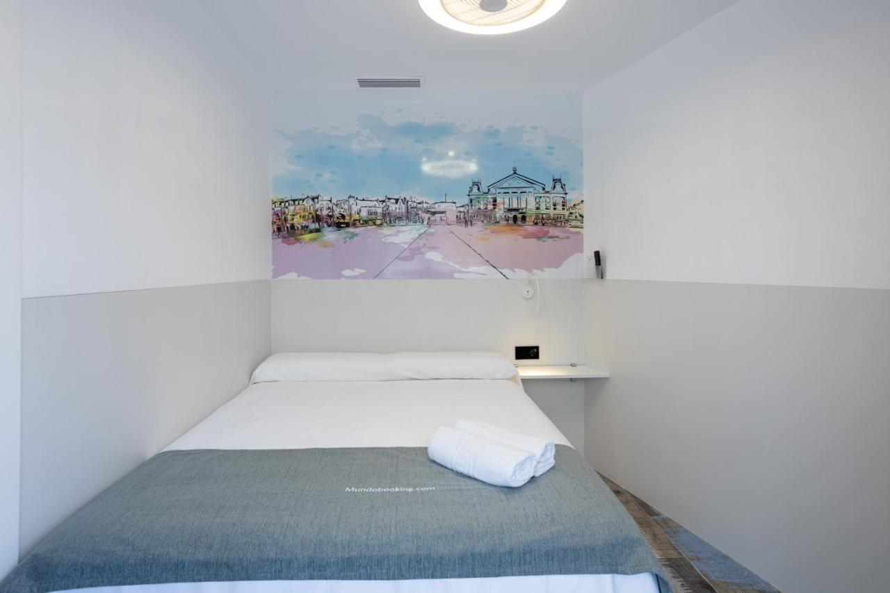 MUNDOBOOKING Centro Levante Benidorm Buitenkant foto