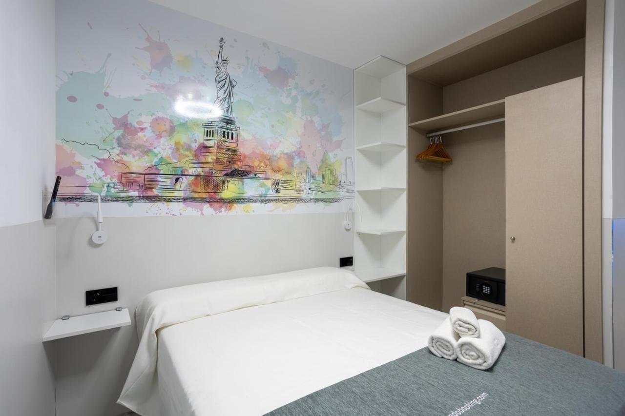 MUNDOBOOKING Centro Levante Benidorm Buitenkant foto